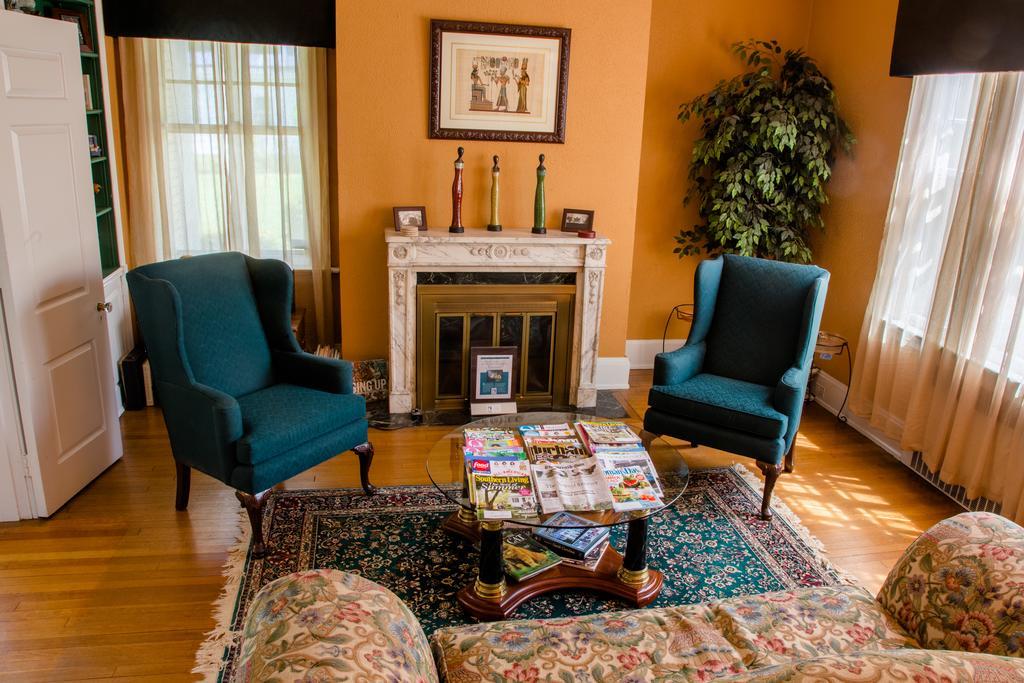 Morehead Manor Bed And Breakfast Durham Dış mekan fotoğraf