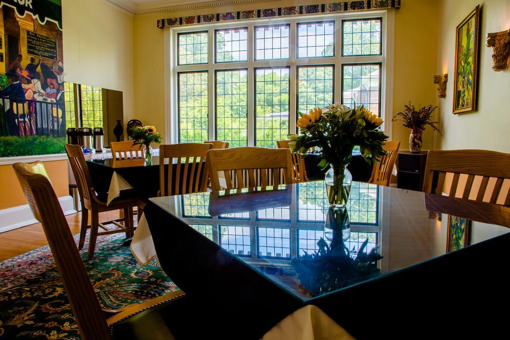 Morehead Manor Bed And Breakfast Durham Dış mekan fotoğraf
