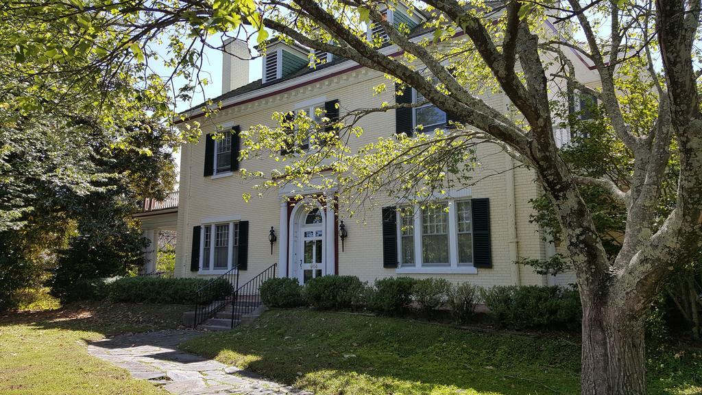 Morehead Manor Bed And Breakfast Durham Dış mekan fotoğraf